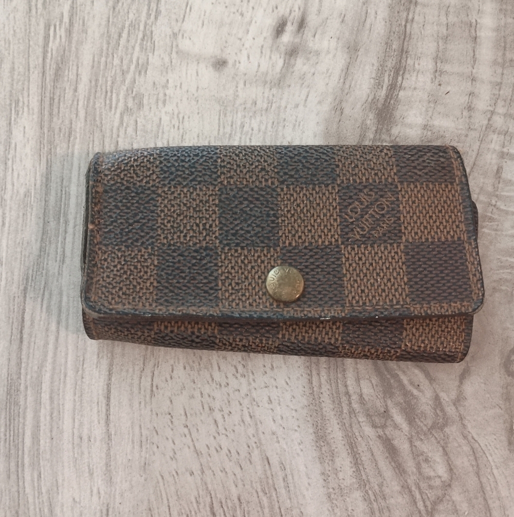 Louis Vuitton Damier Ebene Coated Canvas 4-Hooks Key Case